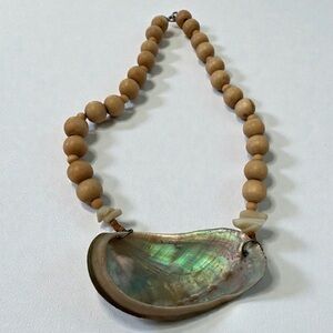 Vintage Coastal Resortwear Handmade Abalone Shell & Wood Bead Necklace